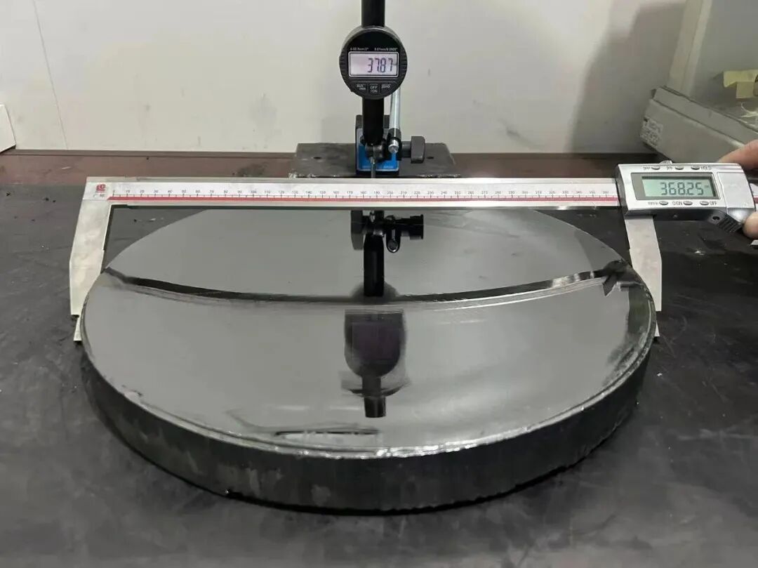 中国碳化硅材料尺寸突破14英寸！